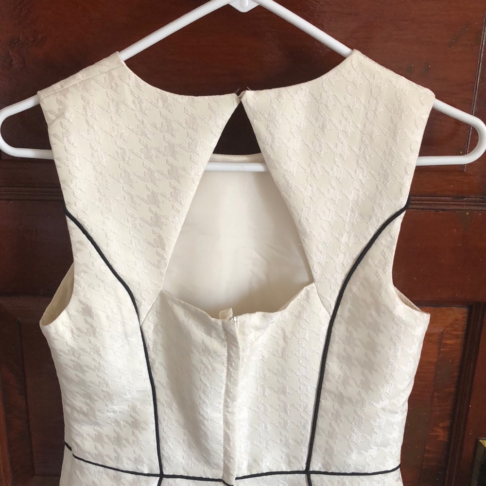 H&M WHITE SHIFT DRESS - SIZE 6 - Picture 4 of 6